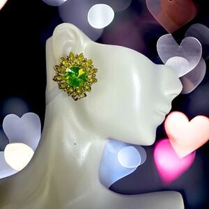 Weiss green gold rivoli sparkling floral starburst clip earrings fabulous color